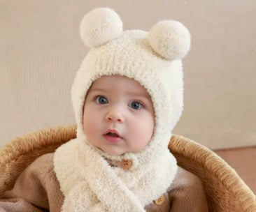 Bonnet d'hiver de  bébé avec écharpe