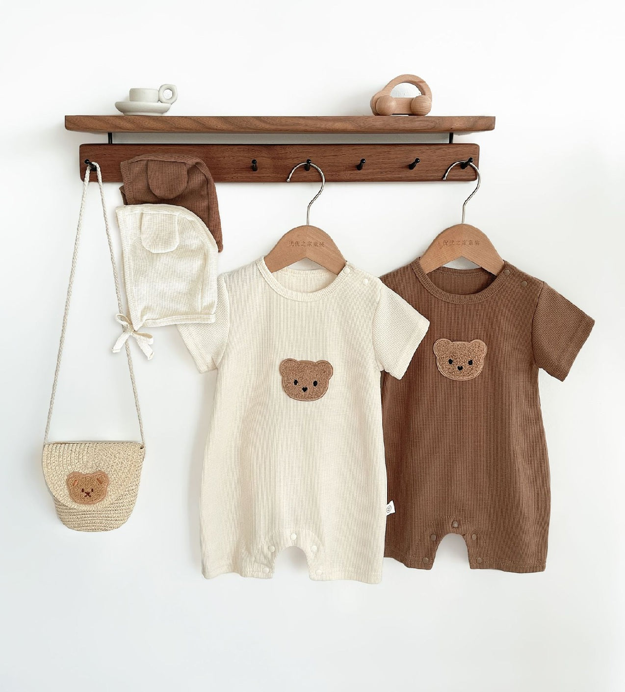 Combinaison courte manche pour bébé